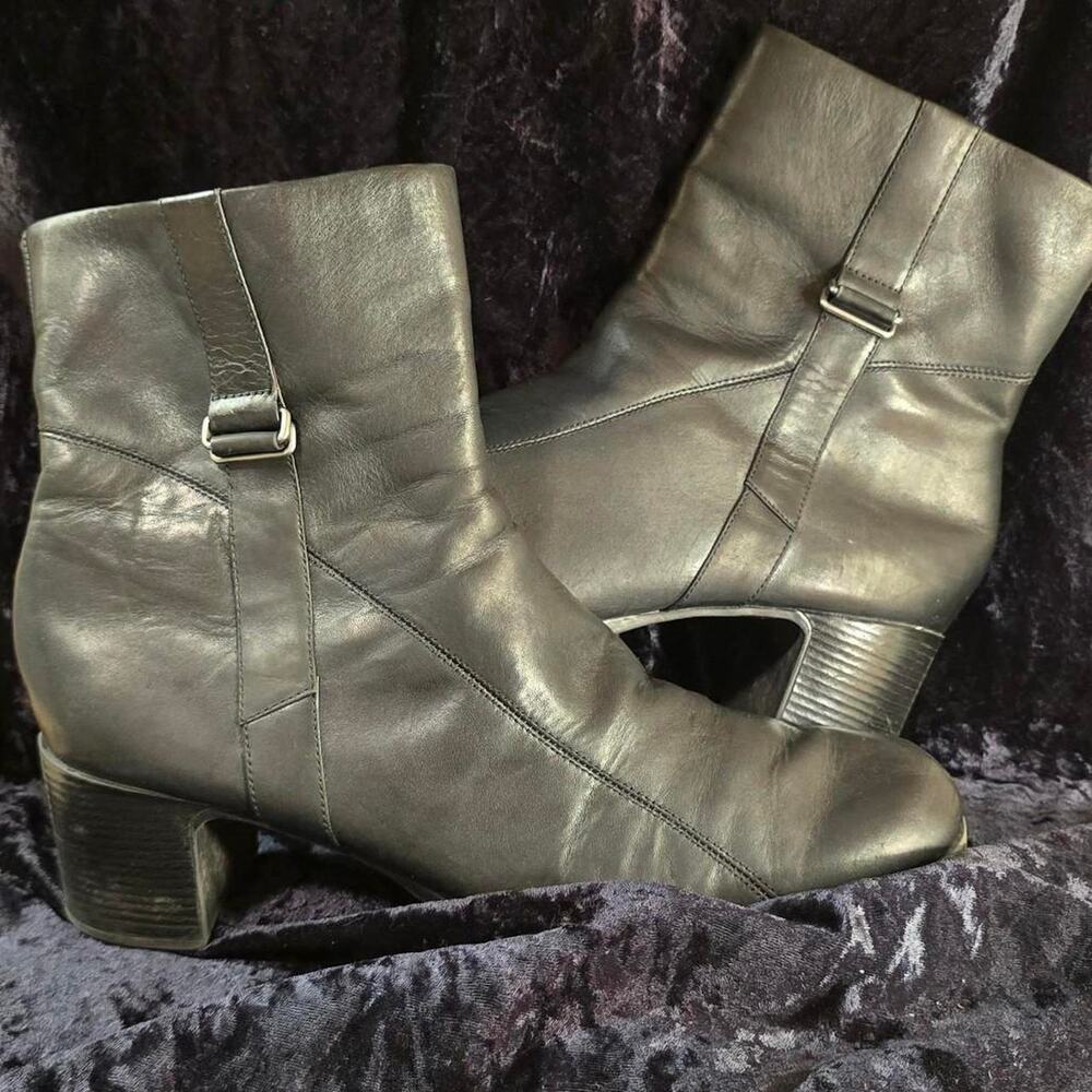 2007 Clarks Leather Square Heel Retro Ankle Boots Size 11 Women